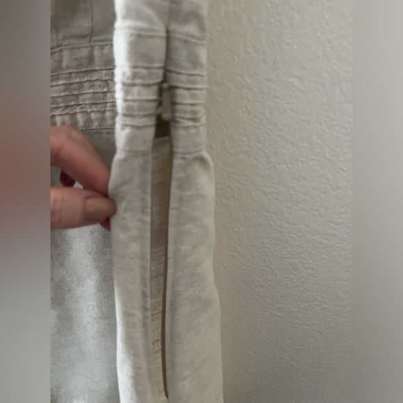 Geoffrey Beene Sport Linen Cotton V Neck Sleeveless Oatmeal Colored Top Medium - Picture 3 of 4